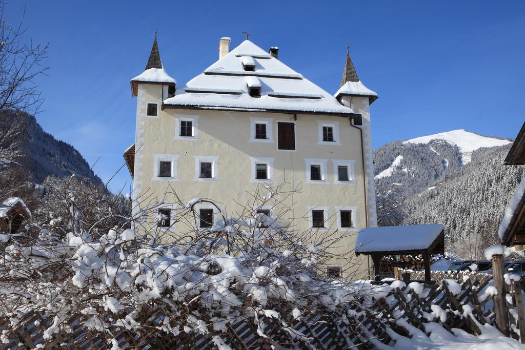 Schloss Saalhof Maishofen Exterior foto
