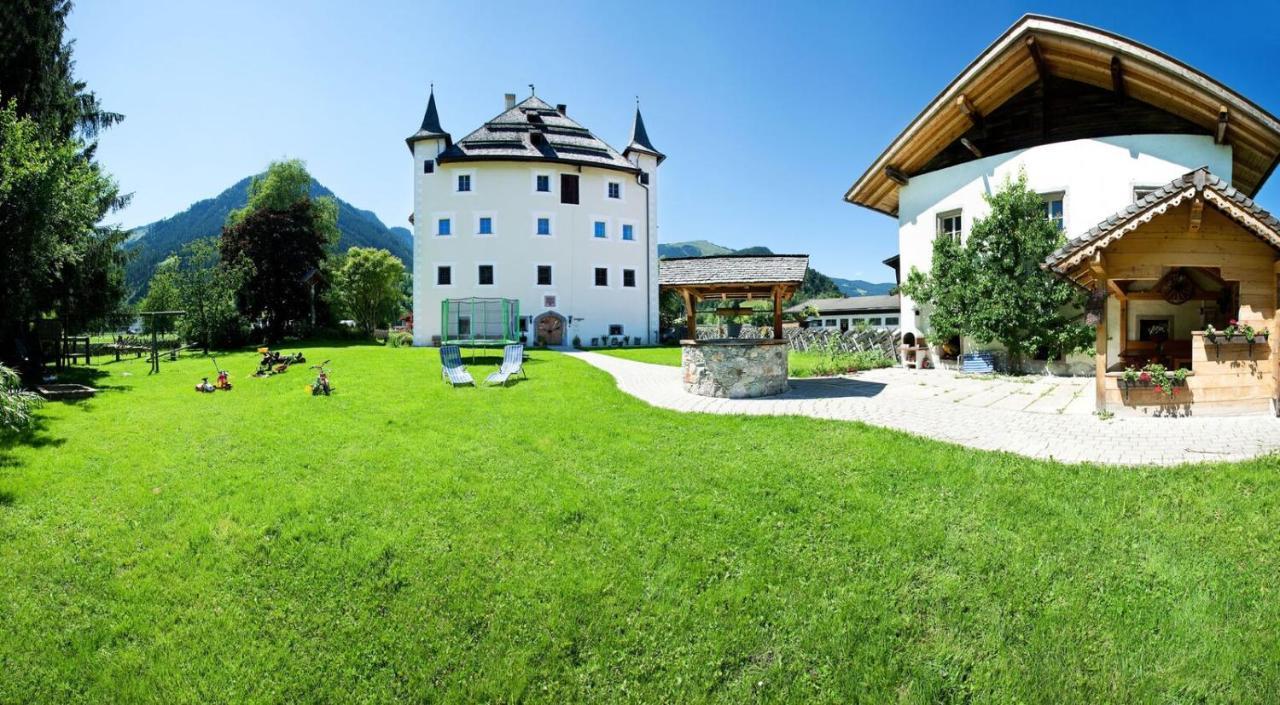 Schloss Saalhof Maishofen Exterior foto